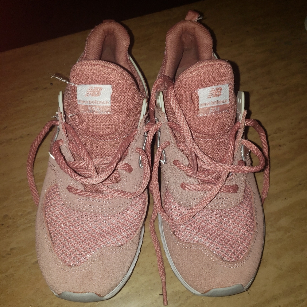 Pretty in pink New Balance